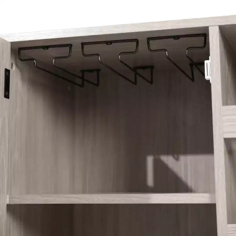 Bar classique et meuble d'appoint avec armoire à porte unique de style Shaker avec rangement suspendu pour verres et étagères ouvertes pour bouteilles